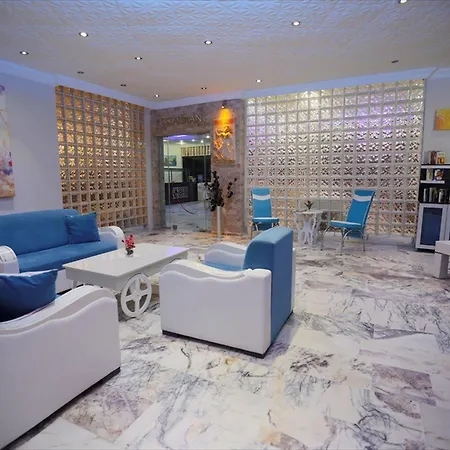 Xo Hotell 2*